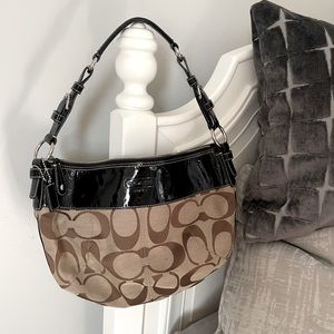 Coach LAURA Signature Hobo bag Purse